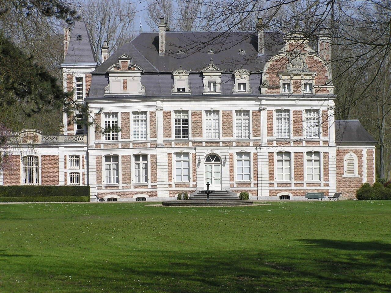 Chateau de lapree 1